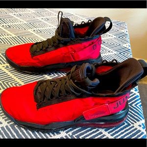 Red Jordan Proto-Max 720. Men’s size 10